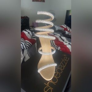 Size 8.5 heel from shoe dazzle